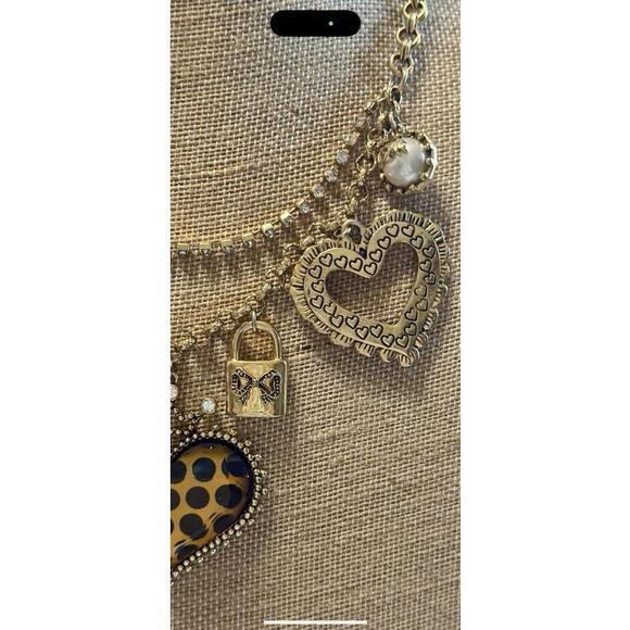 BETSEY JOHNSON Vintage Y2K Gold Chain Charm Necklace Leopard Print Heart Pearl - Picture 6 of 8